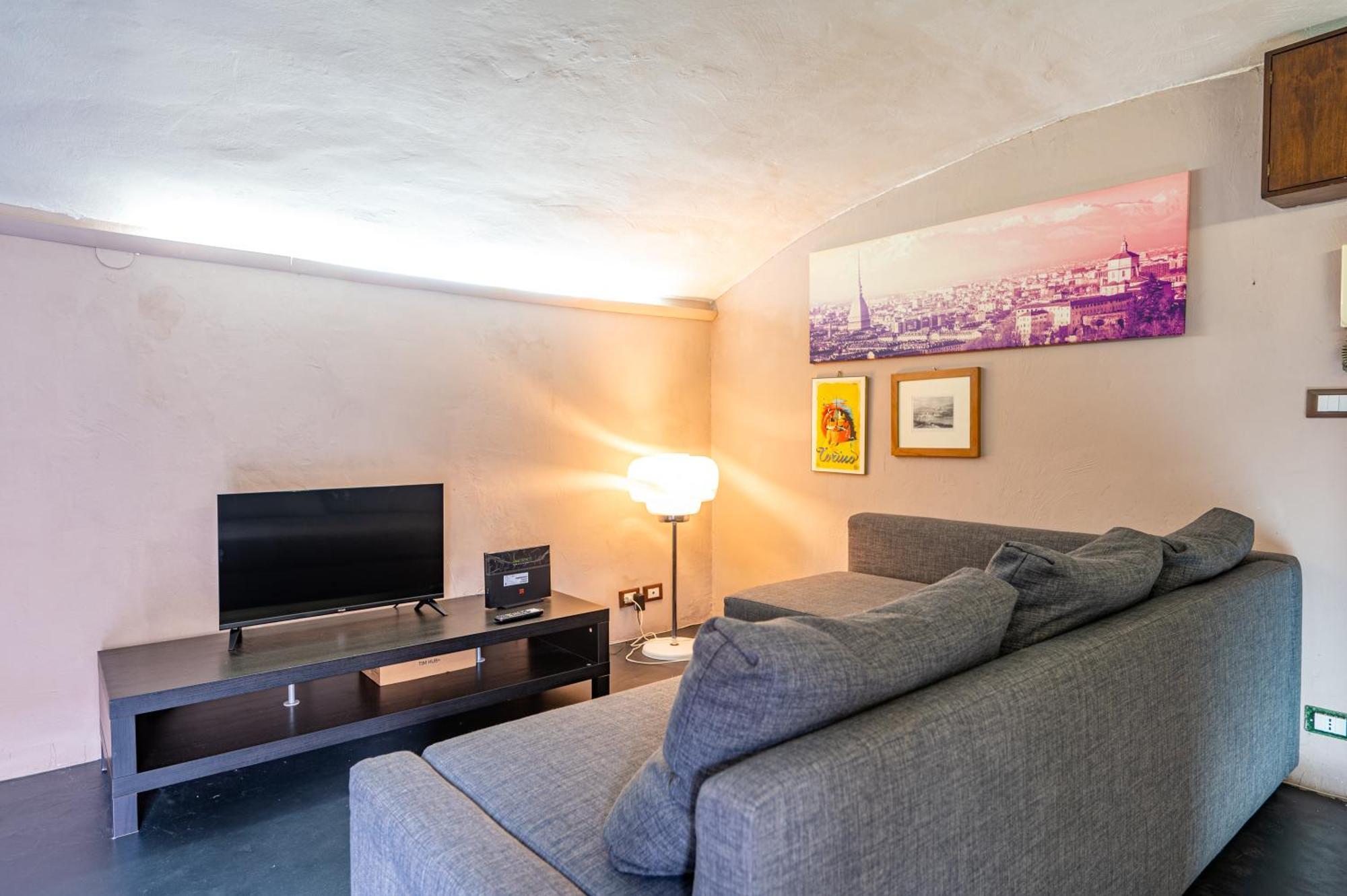 Loft Verga, Cuore E Stile In Centro A Torino Exteriör bild